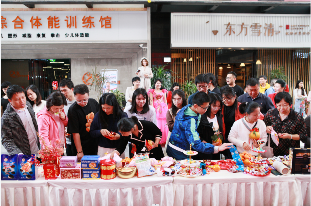 龙行龘龘·前程朤朤——新视艺创客公园开工大吉!